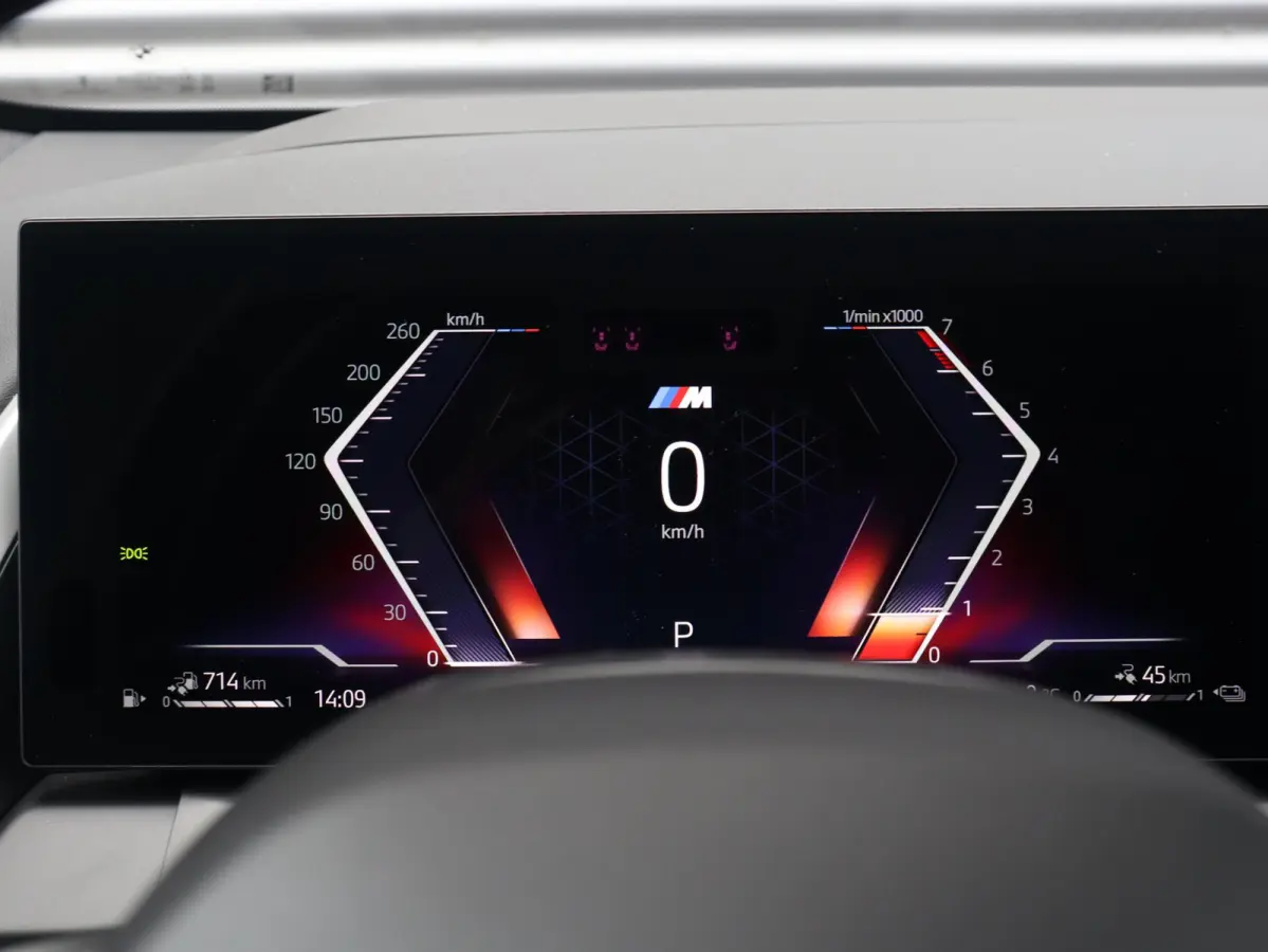 30e xDrive | M Sport Pro | SOH 100% | Trekhaak | Head-Up | Panodak | Driving Assistant Prof. | Parking Assistant Plus | Stoelventilatie | Adaptief Onderstel | Harman Kardon | Comfort Access 