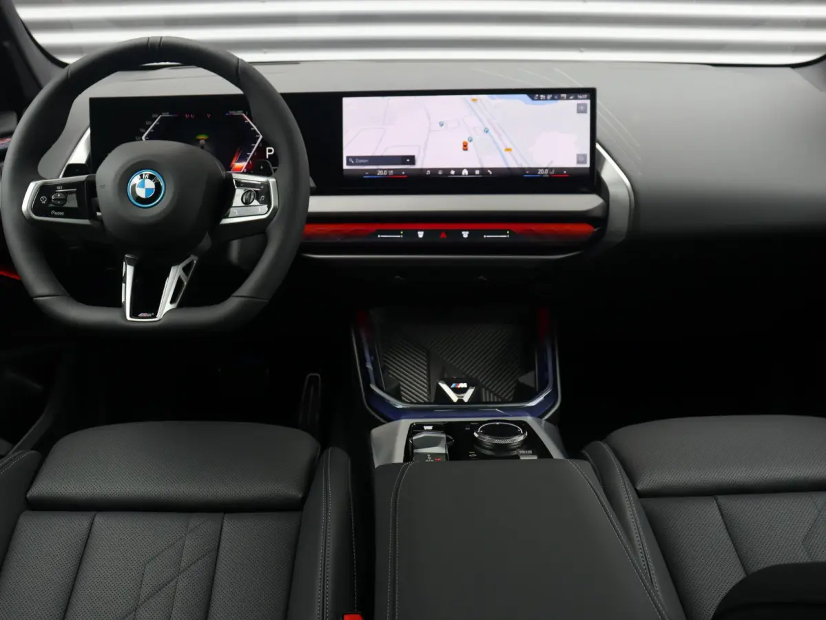 30e xDrive | M Sport Pro | SOH 100% | Trekhaak | Head-Up | Panodak | Driving Assistant Prof. | Parking Assistant Plus | Stoelventilatie | Adaptief Onderstel | Harman Kardon | Comfort Access 