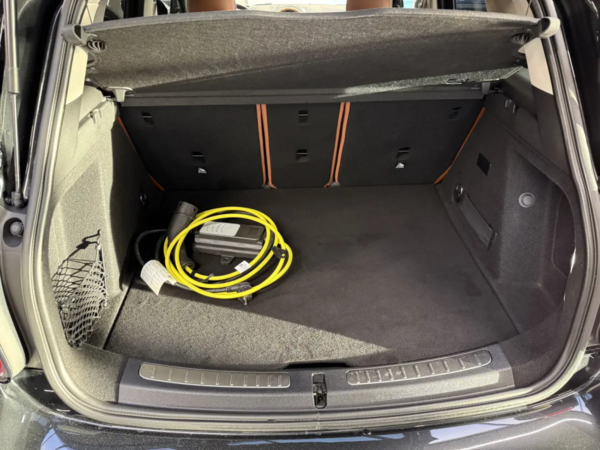 1.5 Cooper ALL4 Leder/Pano/H&K/Camera
