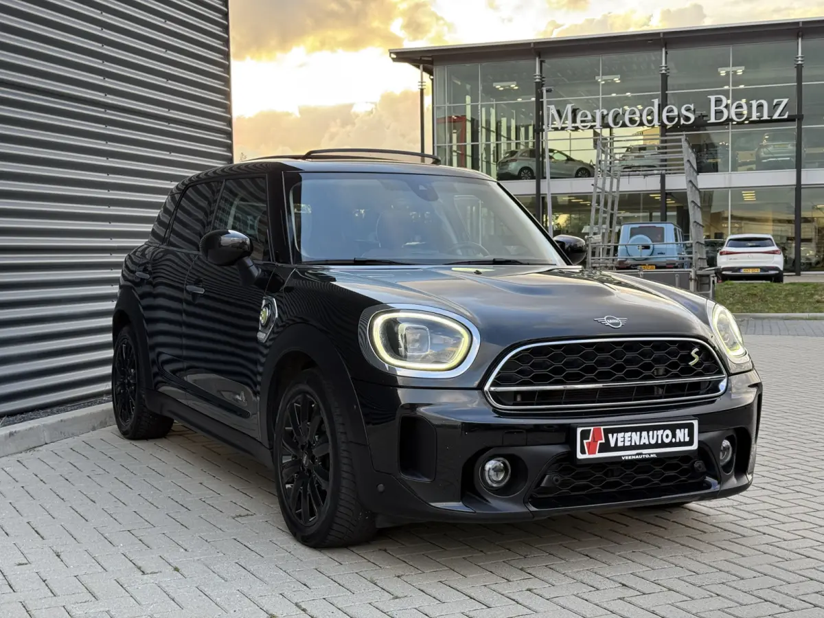 1.5 Cooper ALL4 Leder/Pano/H&K/Camera