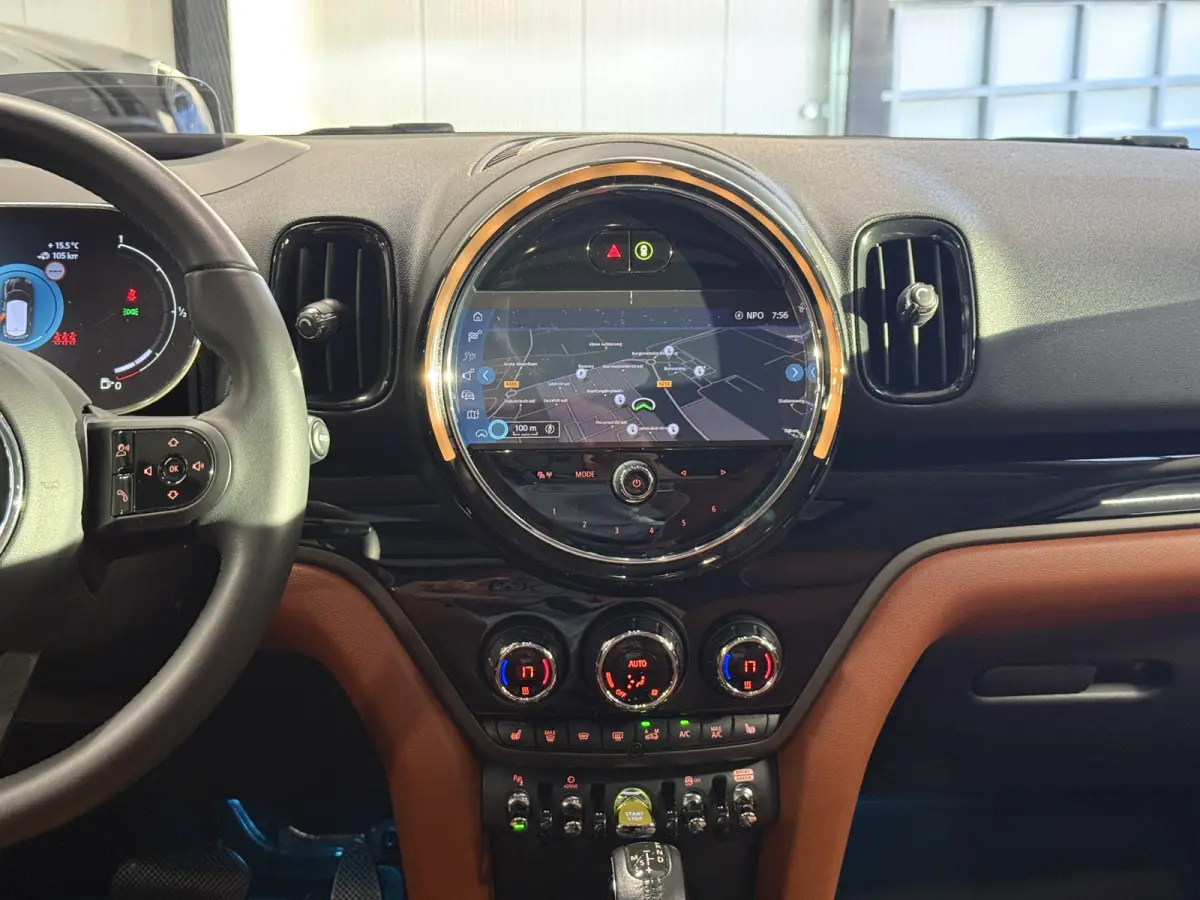 1.5 Cooper ALL4 Leder/Pano/H&K/Camera