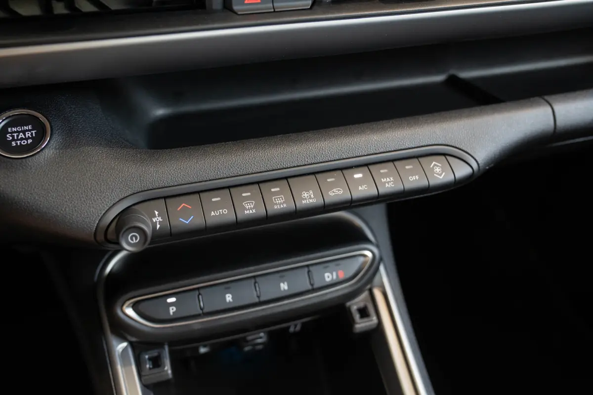 Summit 54 kWh | SOH 97% | Camera | Apple Carplay & Android Auto | Climate Controle | Parkeersensoren |