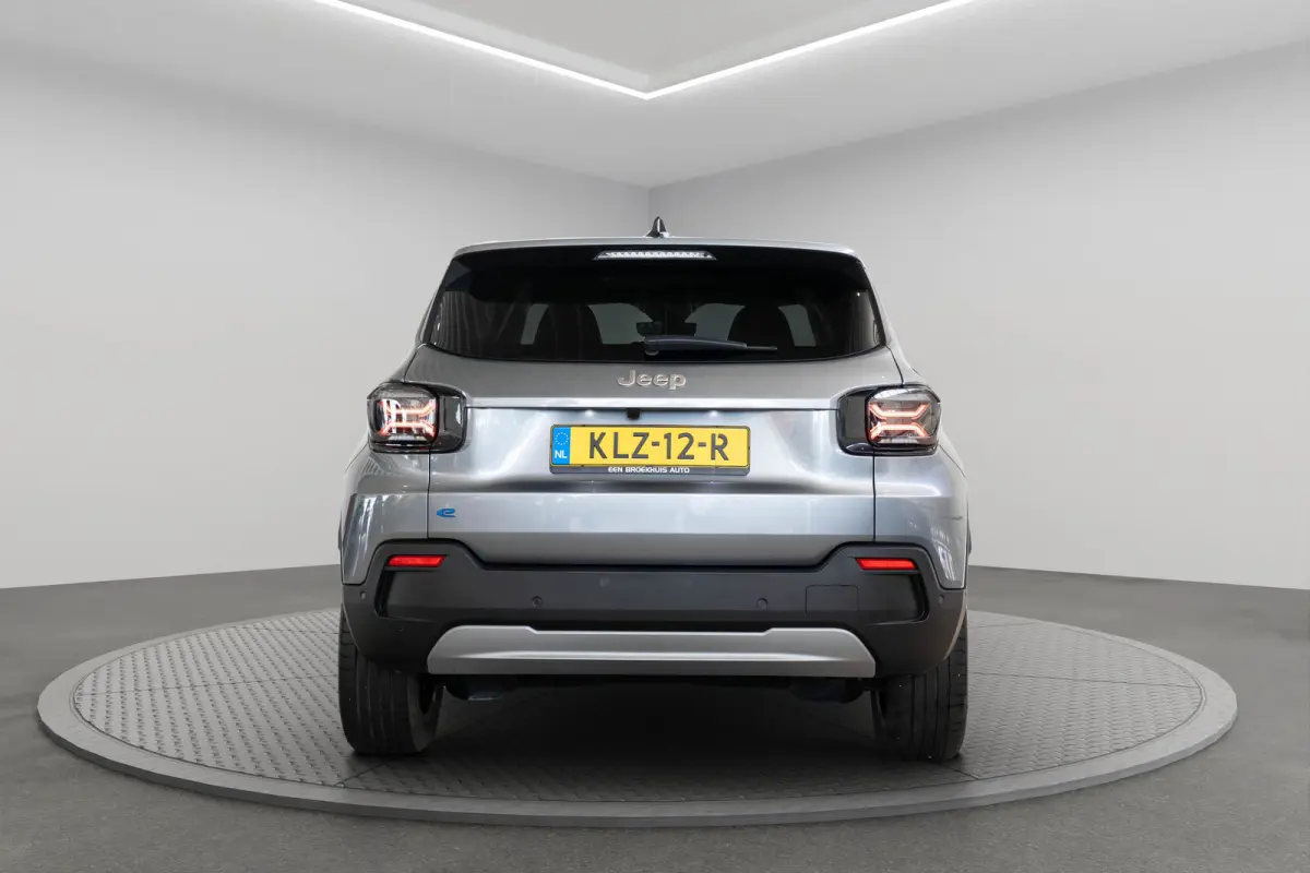 Summit 54 kWh | SOH 97% | Camera | Apple Carplay & Android Auto | Climate Controle | Parkeersensoren |
