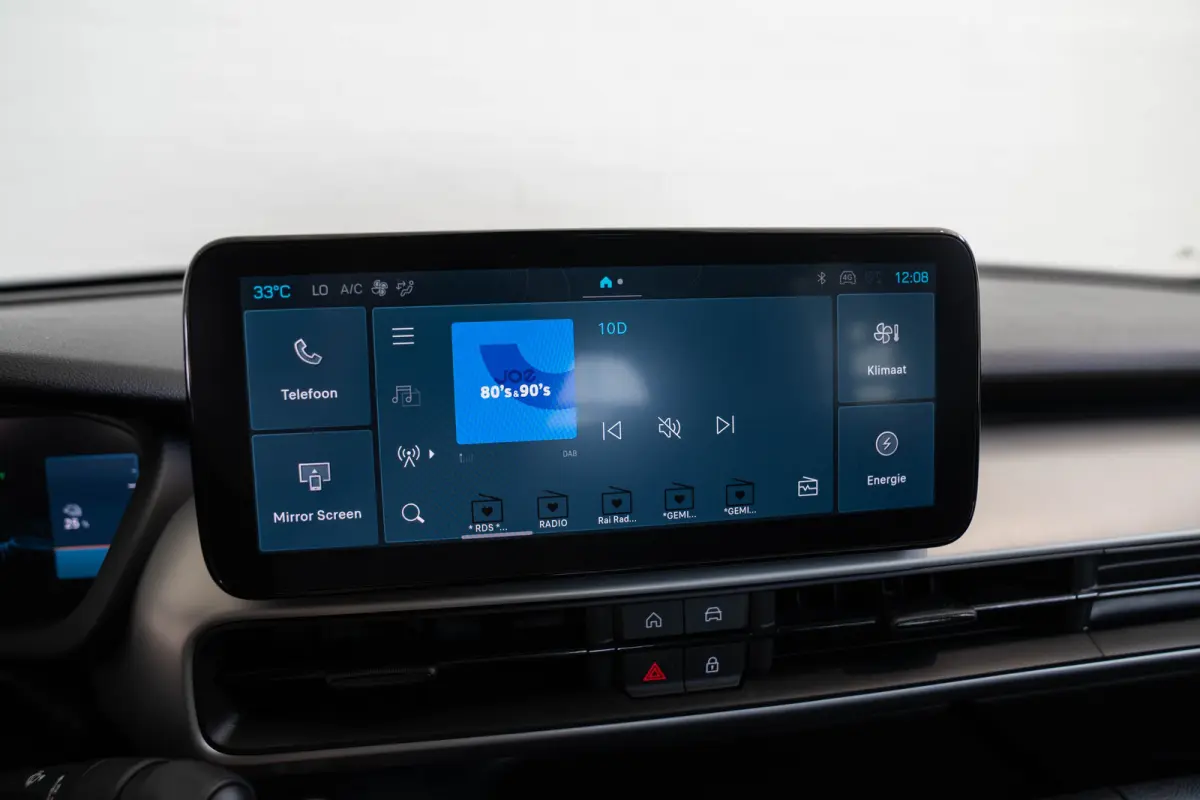 Summit 54 kWh | SOH 97% | Camera | Apple Carplay & Android Auto | Climate Controle | Parkeersensoren |