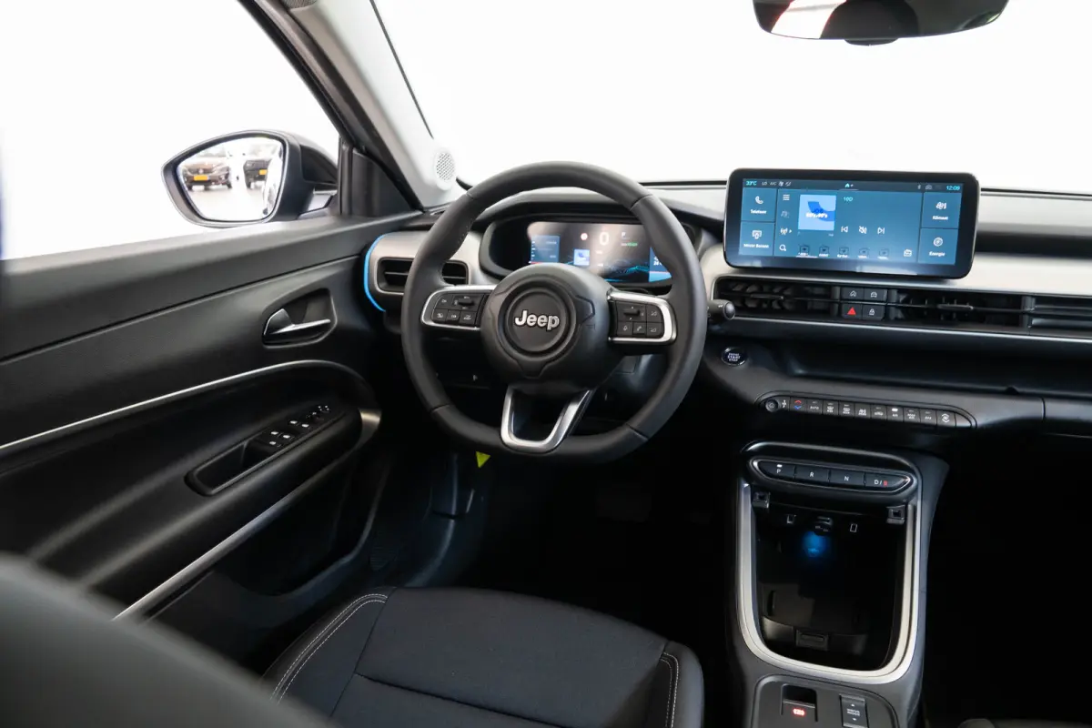 Summit 54 kWh | SOH 97% | Camera | Apple Carplay & Android Auto | Climate Controle | Parkeersensoren |