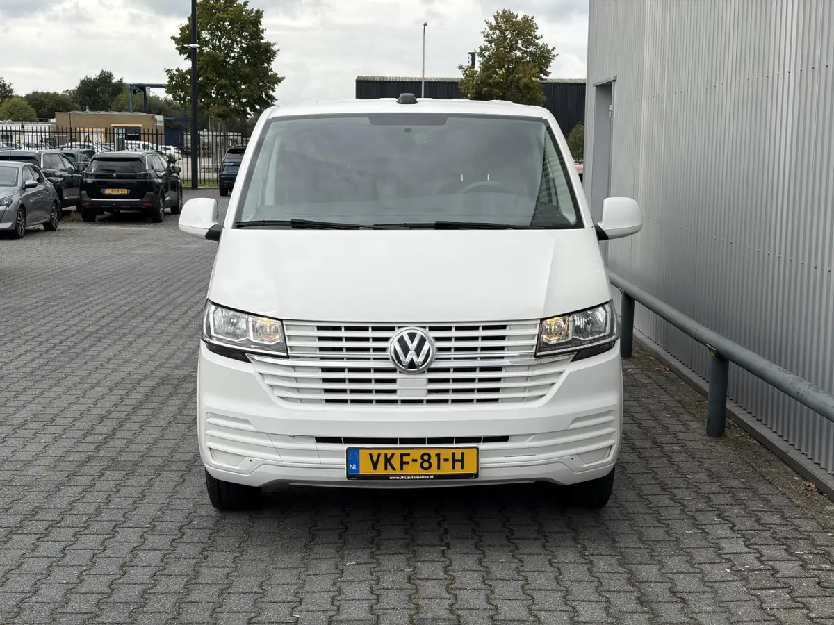 2.0 TDI L2H1*AUTOM*NAVI*CRUISE*HAAK*A/C*CAM*TEL(