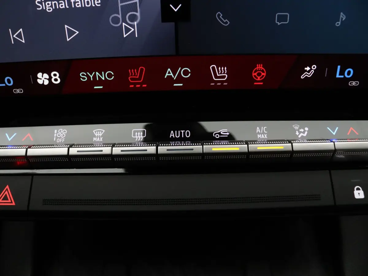 EV87 long range techno Apple Carplay/Android Auto | Climate