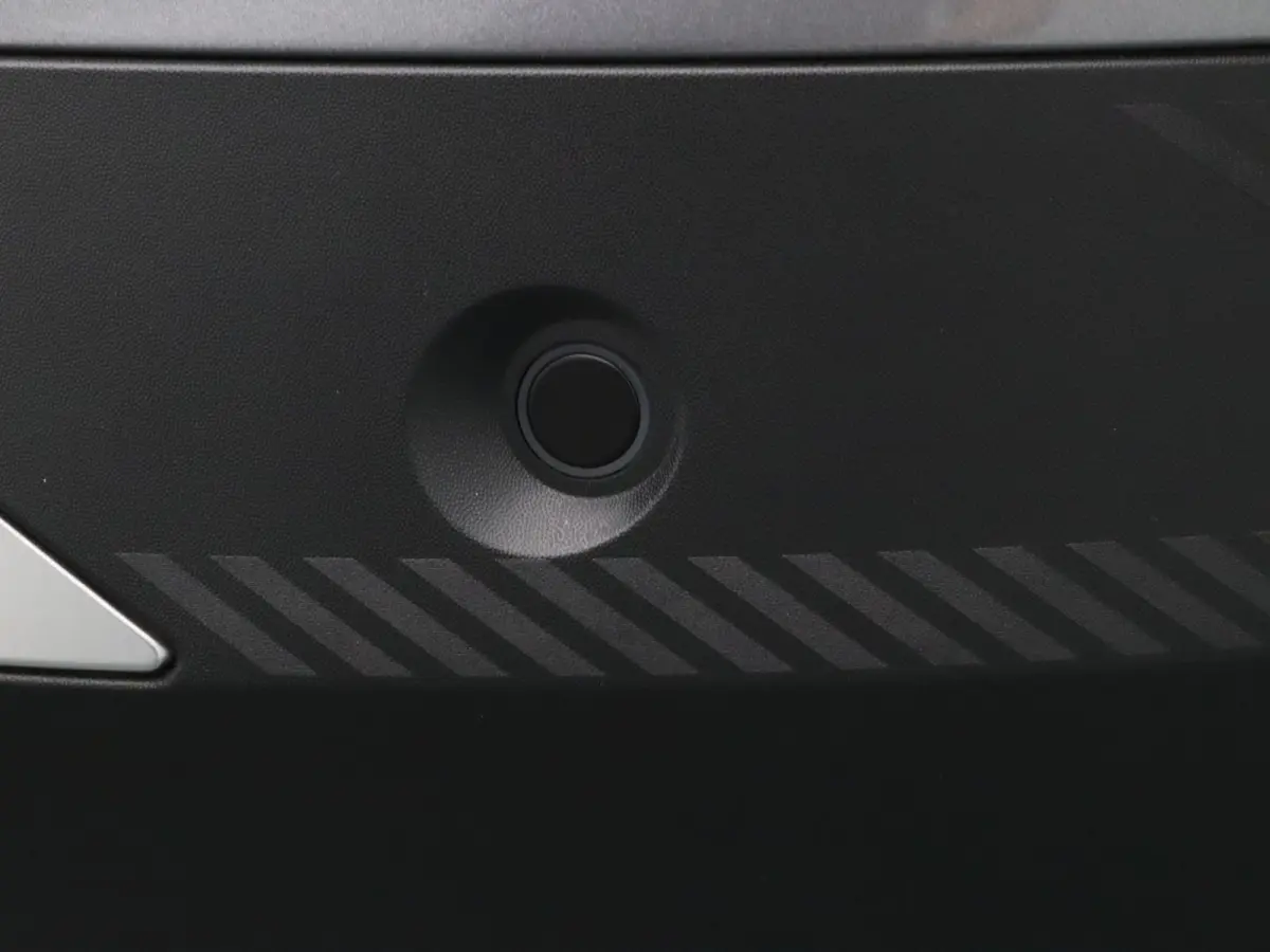 EV87 long range techno Apple Carplay/Android Auto | Climate
