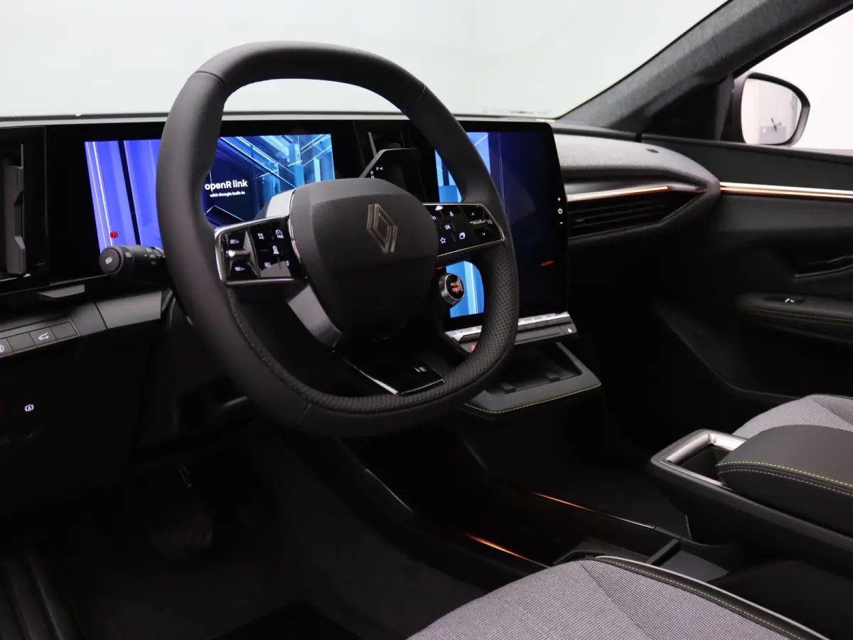 EV87 long range techno Apple Carplay/Android Auto | Climate
