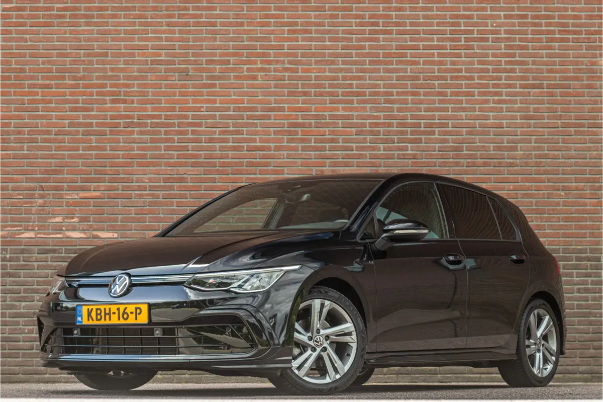 1.5 eTSI R-Line, Stoel & Stuurverwarming, Navigatie, Alcantara, Adaptive Cruise, Carplay, PDC.