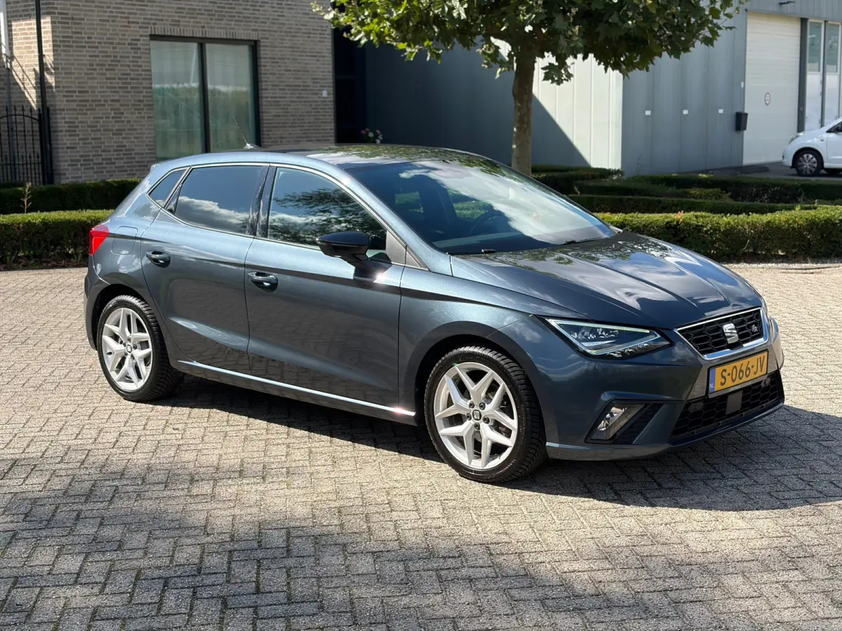 1.0 TSI FR 116PK I CARPLAY I DEALER ONDH I CAMERA I LED I 6BAK