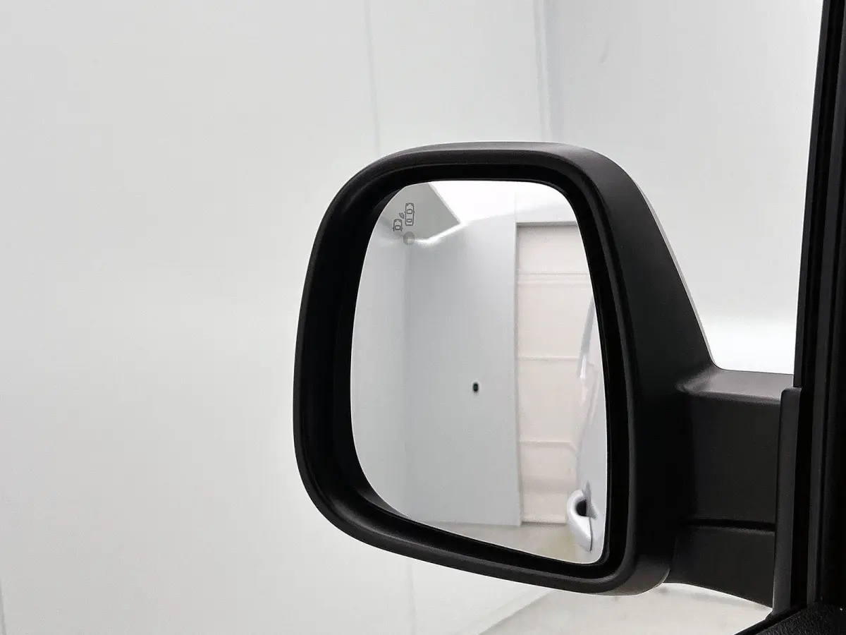 1.5 BlueHDi 130pk L2 Automaat Apple Carplay/ Android Auto Navigatie Trekhaak Airco Camera Cruise Control Parkeersensoren V+A DAB