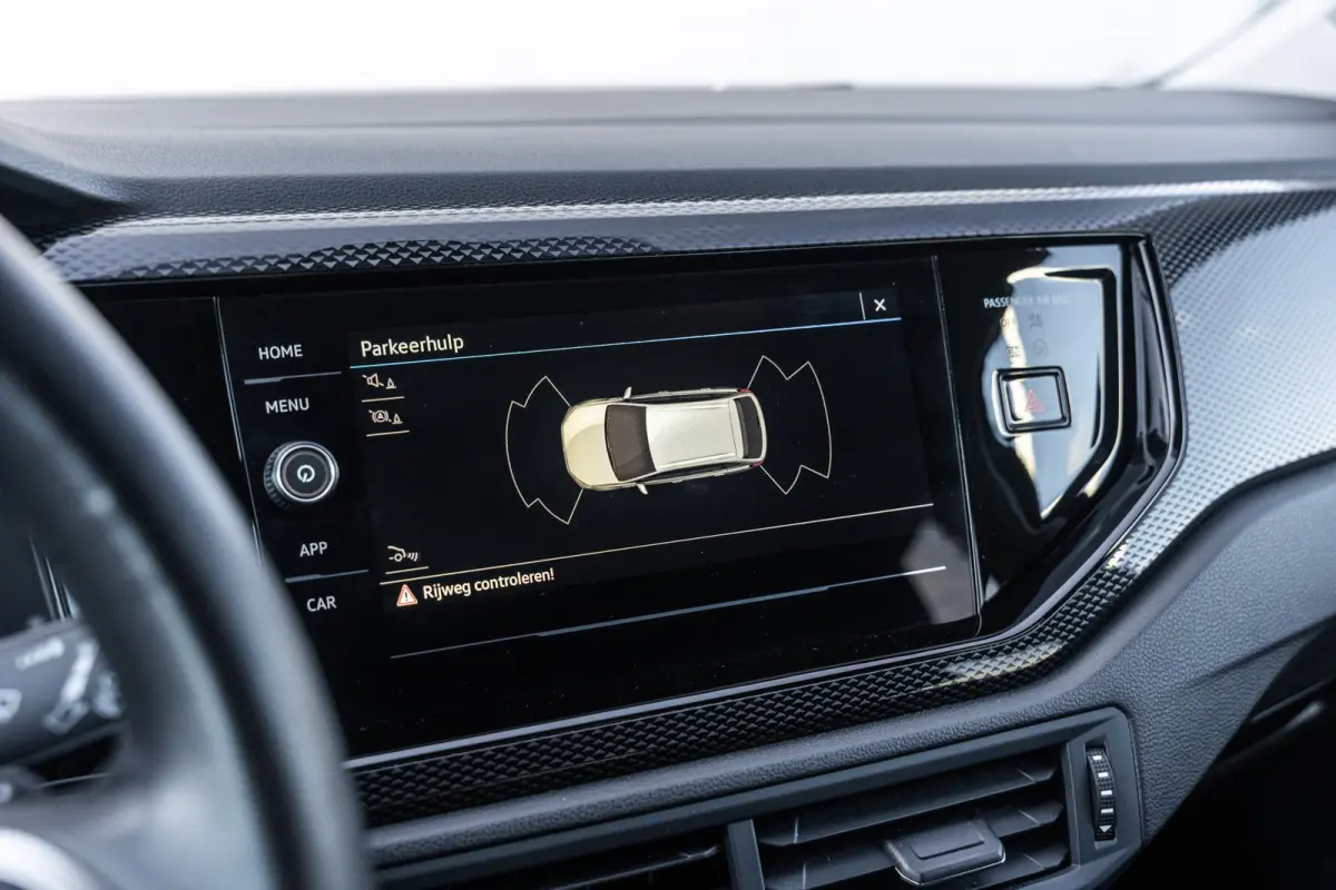 1.0 TSI 115pk Life Edition | App Connect | Achteruitrijcamera | Stoelverwarming