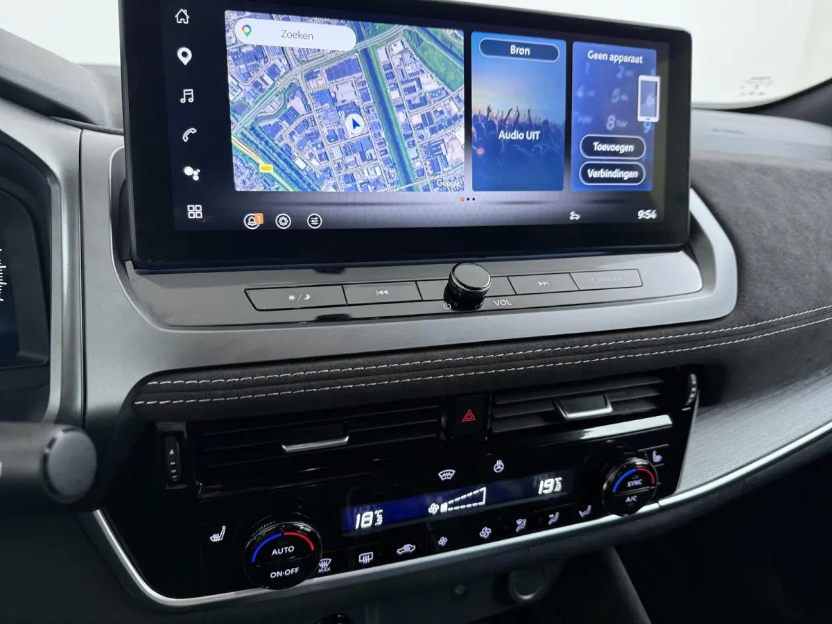 1.3 MHEV Xtronic Tekna Plus | Panoramadak | Lederen Bekl. | BOSE Audio |
