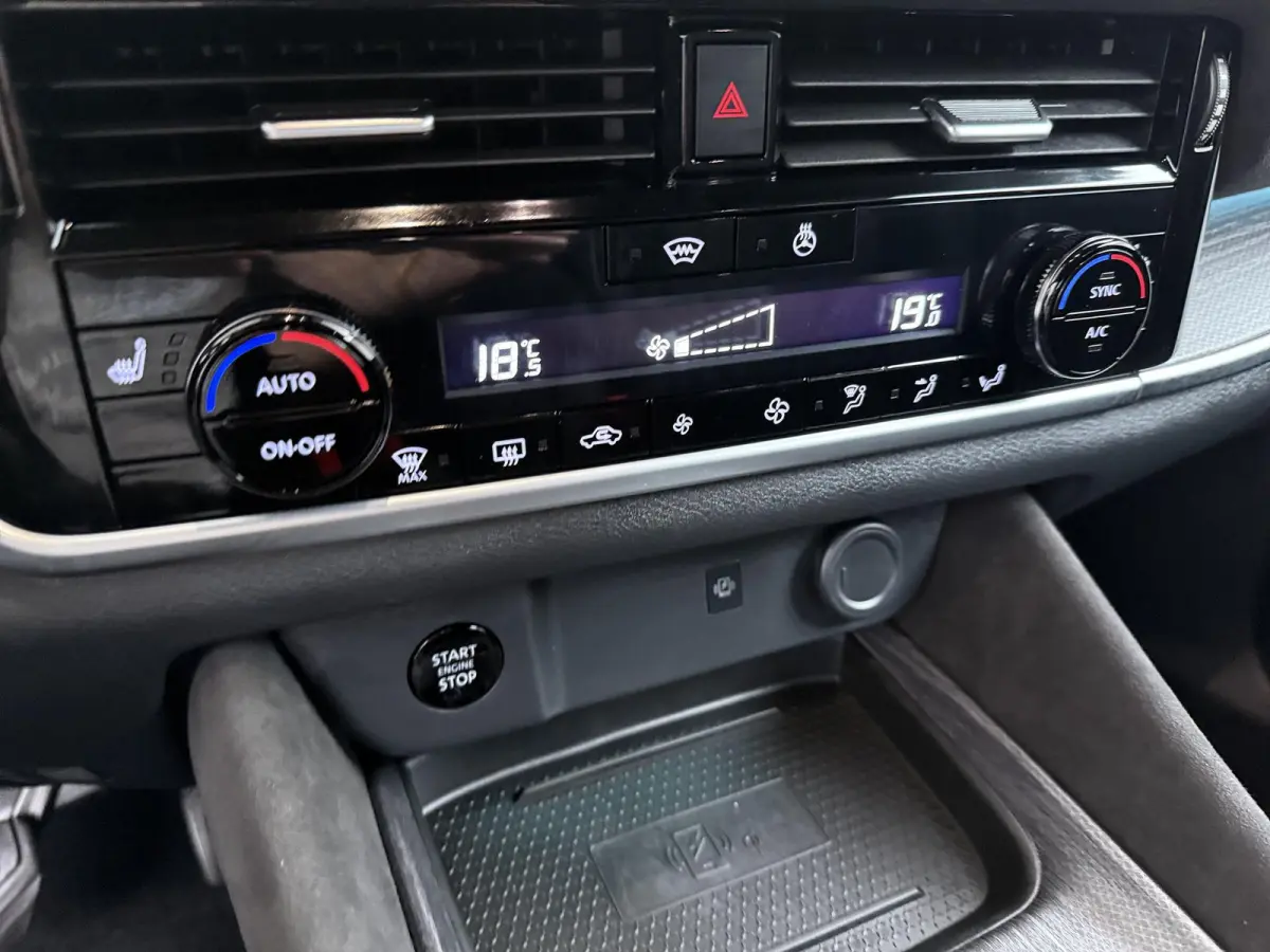 1.3 MHEV Xtronic Tekna Plus | Panoramadak | Lederen Bekl. | BOSE Audio |