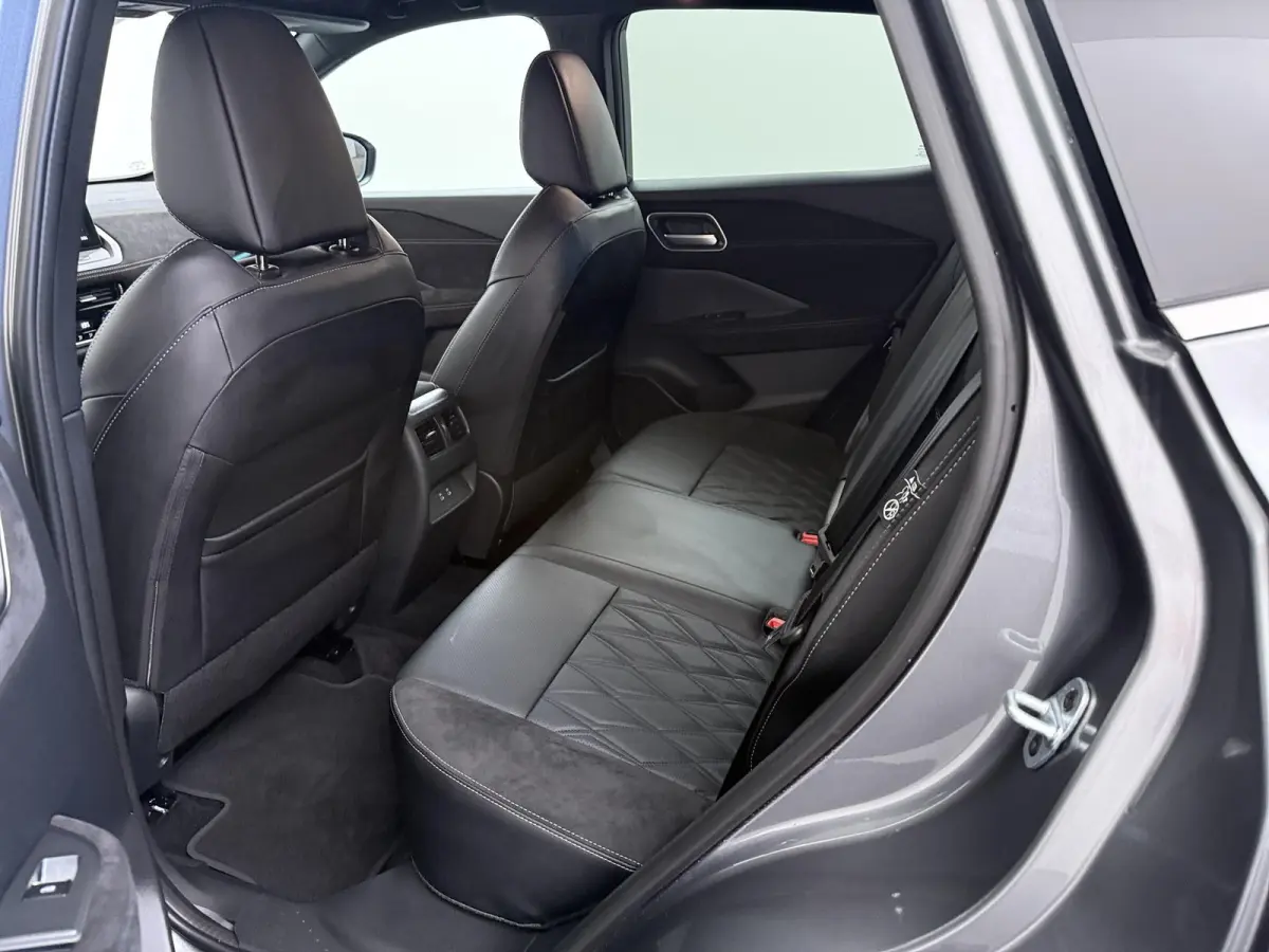 1.3 MHEV Xtronic Tekna Plus | Panoramadak | Lederen Bekl. | BOSE Audio |