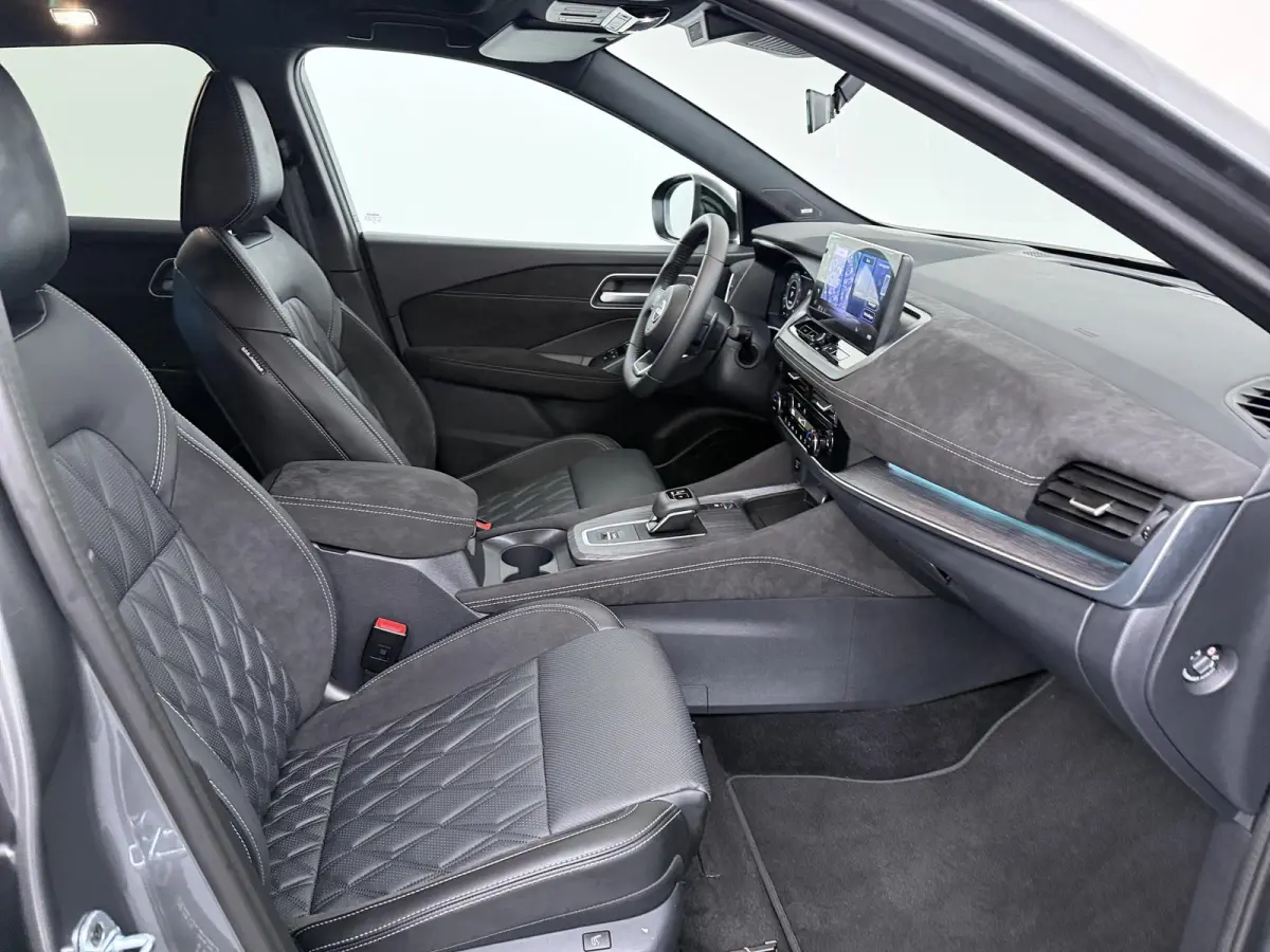 1.3 MHEV Xtronic Tekna Plus | Panoramadak | Lederen Bekl. | BOSE Audio |