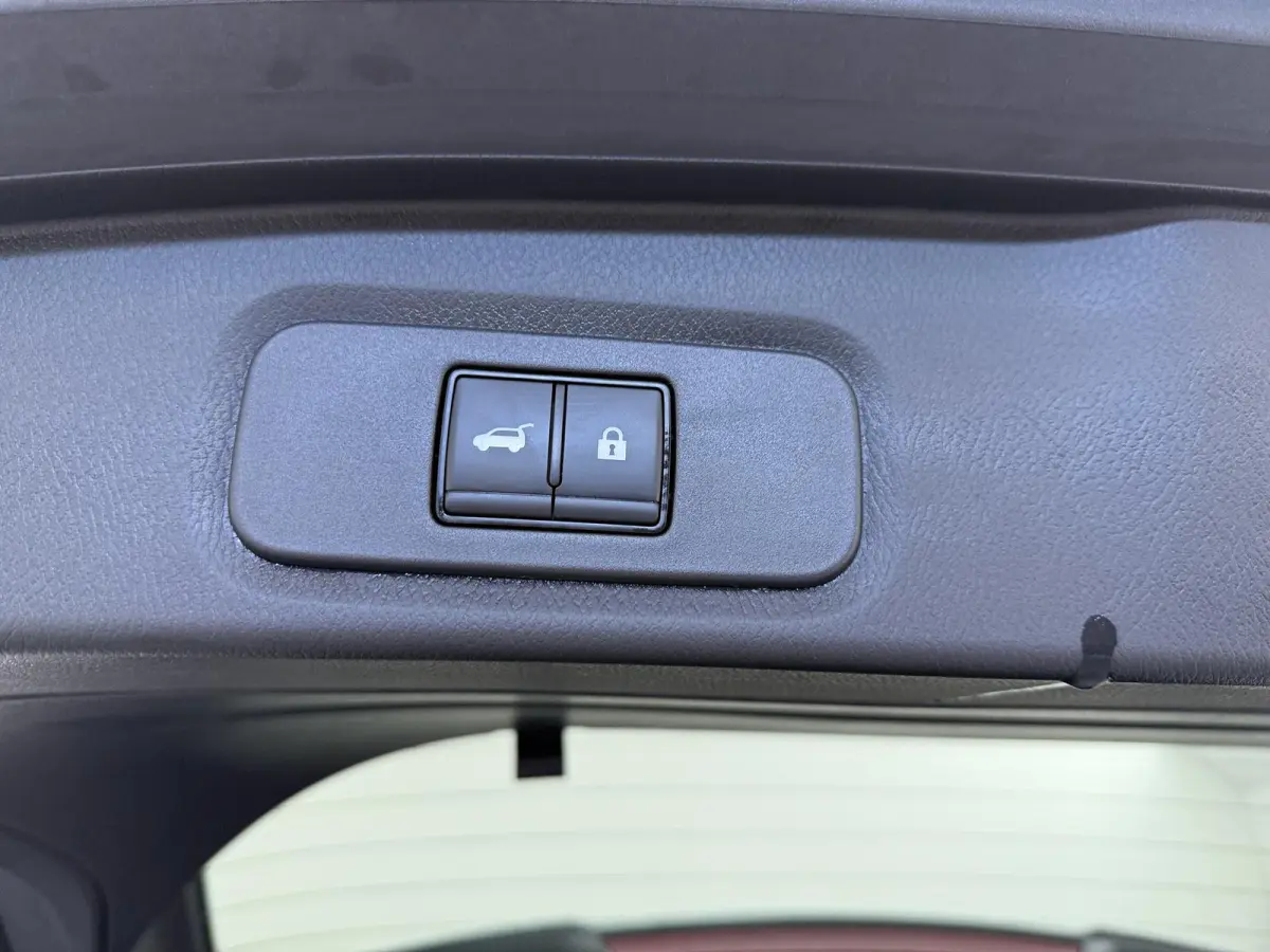 1.3 MHEV Xtronic Tekna Plus | Panoramadak | Lederen Bekl. | BOSE Audio |