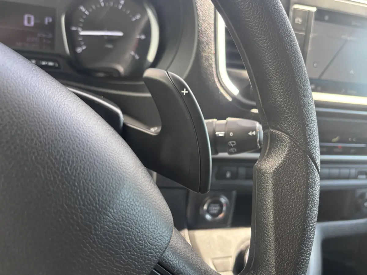 2.0 BlueHDI*AUTOM*2XSCHUIF*NAVI*CAM*CRUISE*ECC*TEL