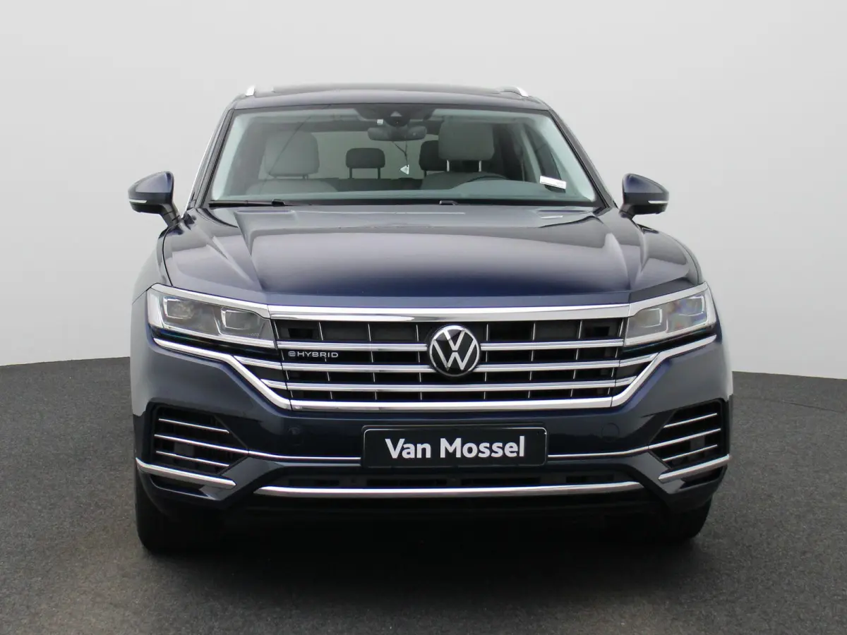 3.0 TSi eHybrid 4MOTION Elegance 381 PK| Dealeronderhouden | Luchtvering | Panoramadak | Leder | Navigatie | 360 Camera | Stoelverwarming