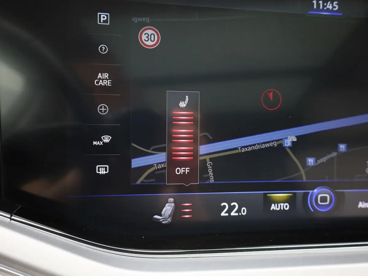 3.0 TSi eHybrid 4MOTION Elegance 381 PK| Dealeronderhouden | Luchtvering | Panoramadak | Leder | Navigatie | 360 Camera | Stoelverwarming