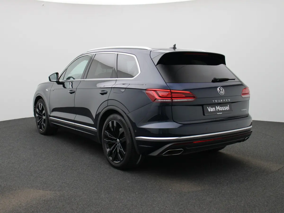 3.0 TSi eHybrid 4MOTION Elegance 381 PK| Dealeronderhouden | Luchtvering | Panoramadak | Leder | Navigatie | 360 Camera | Stoelverwarming