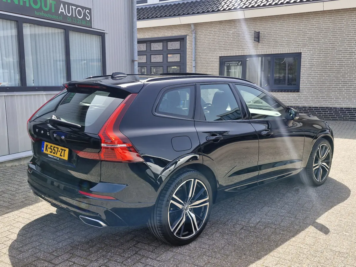Recharge T6 AWD R-Design ALLE OPTIES luchtvering | Lounge Pack (audio installatie premium, head-up display, parkeersensor voor, rondomzicht camera) en Climate Pro Pack (stuur verwarmd, achte