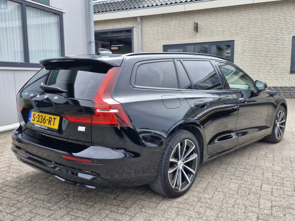 T6 Plug-in hybrid AWD Plus Dark | Apple carplay | Stoel en stuurverwarming | Camera | Enz (SOH) 100 % en Leder-pakket (contourstoelen, hemelbekleding donker, luxe lederen/stof bekleding, spo
