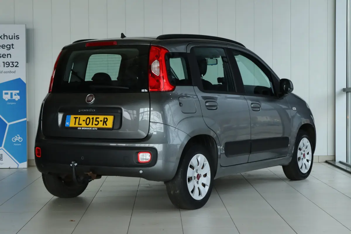 0.9 TwinAir Lounge AUTOMAAT | 1st eigenaar | Airco | Trekhaak | Parkeersensoren | Radio | Elektr. ramen |