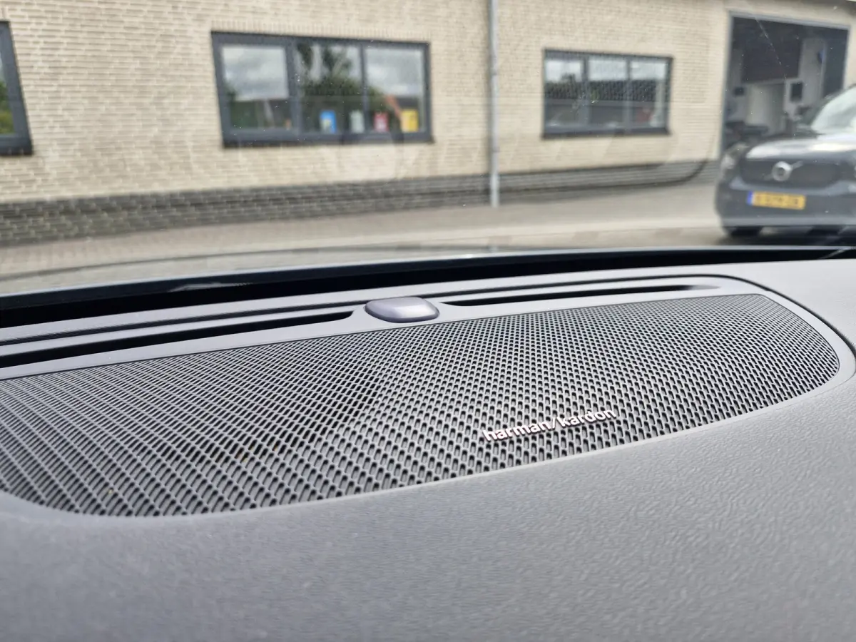 T8 Twin AWD| Full options! | 360 | audio line | Luxury Line (airco separaat achter, elektrisch glazen panorama-dak, head-up display) en Inscription Plus Line (elektrisch verstelbare stoel(en