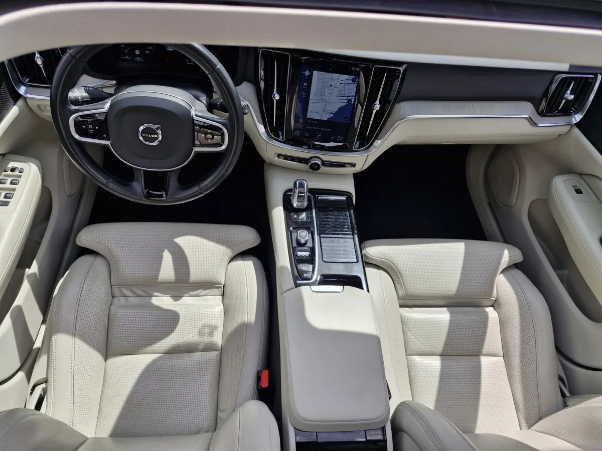 T8 Twin AWD| Full options! | 360 | audio line | Luxury Line (airco separaat achter, elektrisch glazen panorama-dak, head-up display) en Inscription Plus Line (elektrisch verstelbare stoel(en
