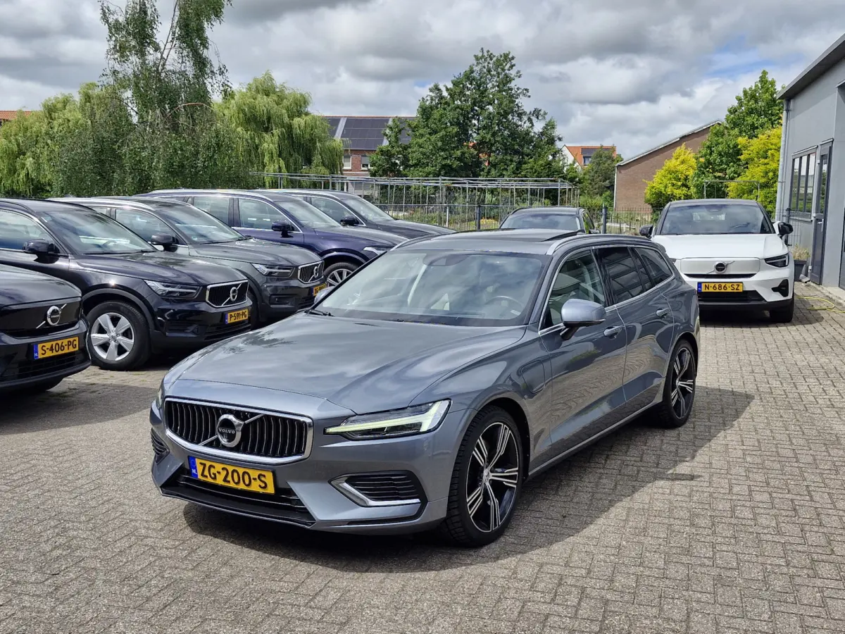 T8 Twin AWD| Full options! | 360 | audio line | Luxury Line (airco separaat achter, elektrisch glazen panorama-dak, head-up display) en Inscription Plus Line (elektrisch verstelbare stoel(en