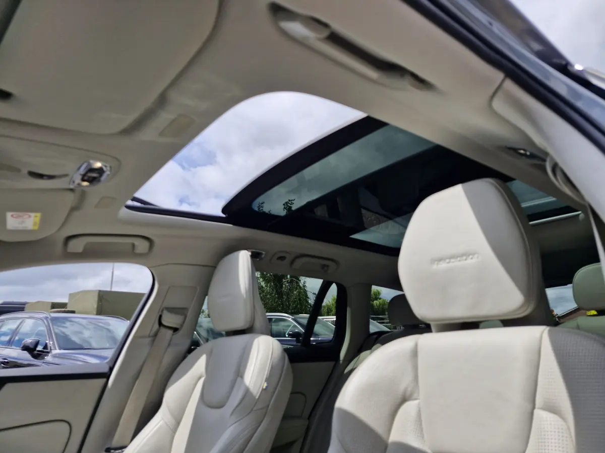 T8 Twin AWD| Full options! | 360 | audio line | Luxury Line (airco separaat achter, elektrisch glazen panorama-dak, head-up display) en Inscription Plus Line (elektrisch verstelbare stoel(en