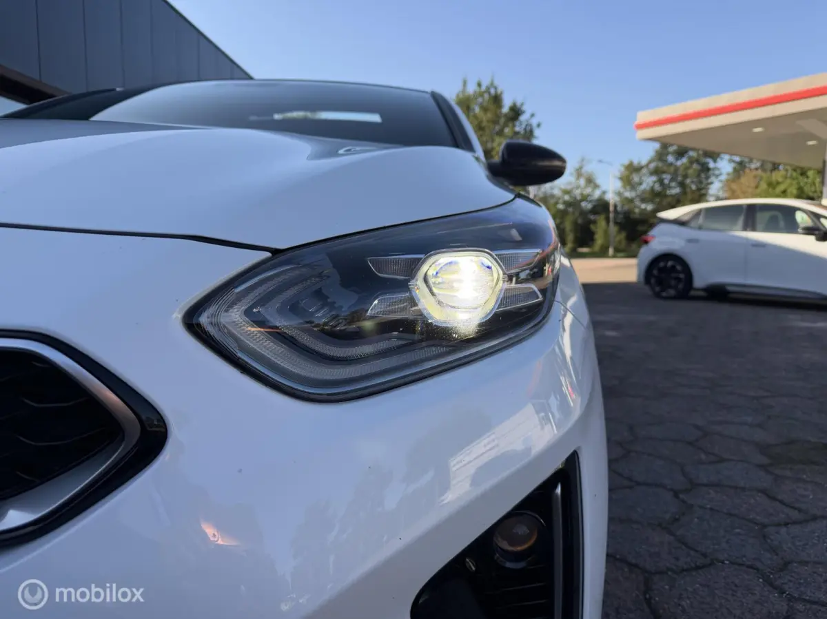 1.0T-GDI GT-PlusLine Clima | Pano | LED | A-camera