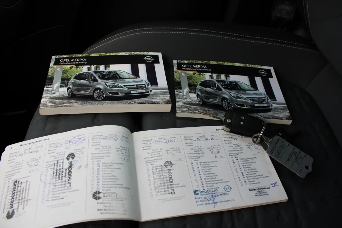 1.4 Turbo Blitz|Navigatie|Camera|Trekhaak|Stoel en Stuur verw.|Pdc|Cruise controle