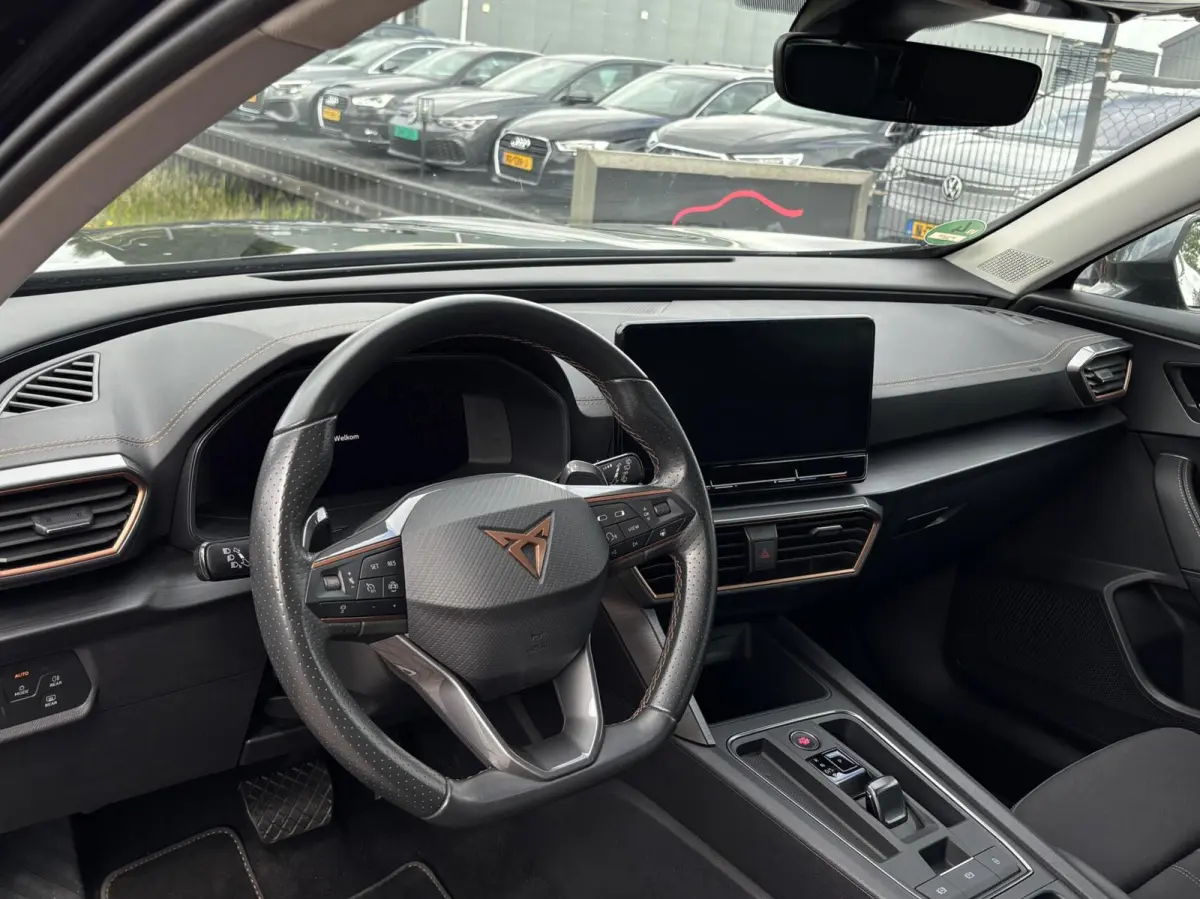 1.4 e-Hybrid adaptive cruise control 360 camera SOH 95,5%
