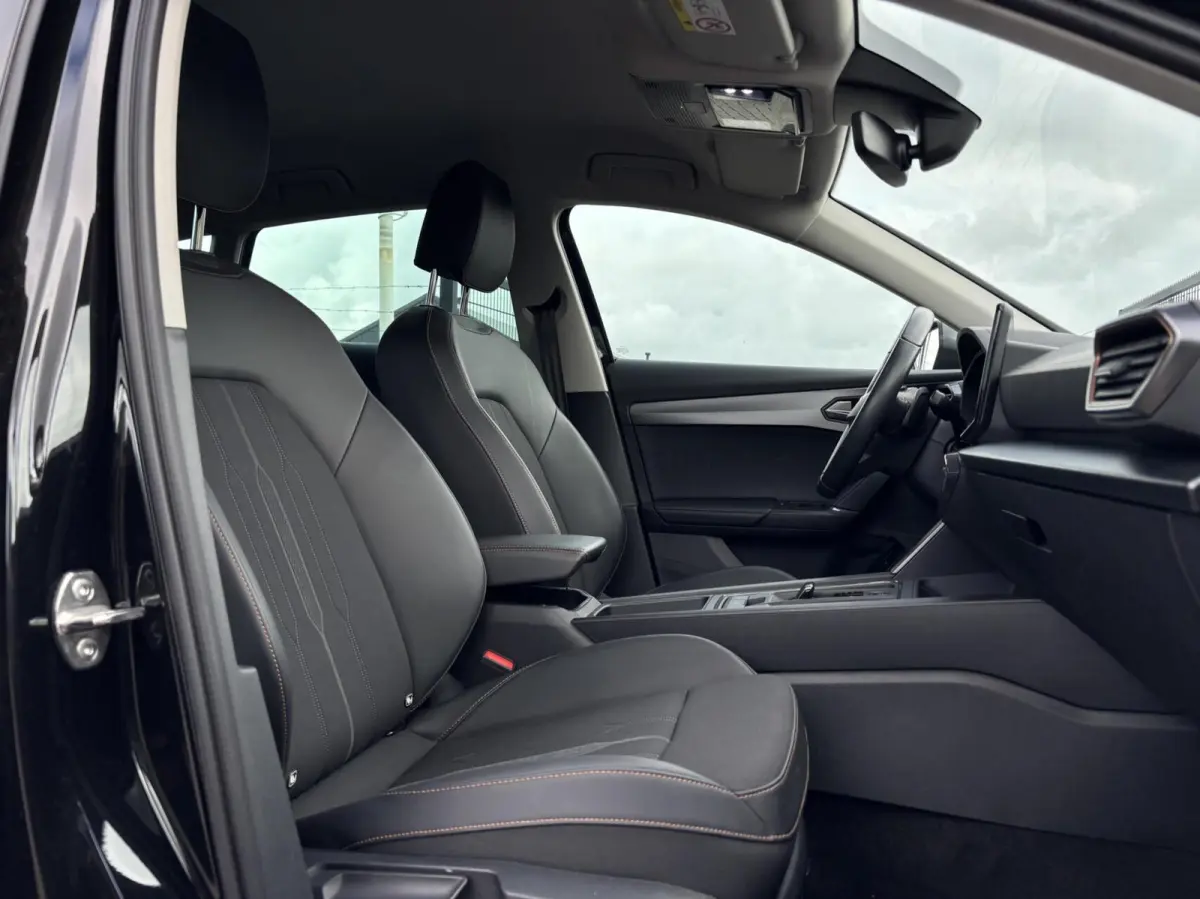 1.4 e-Hybrid adaptive cruise control 360 camera SOH 95,5%