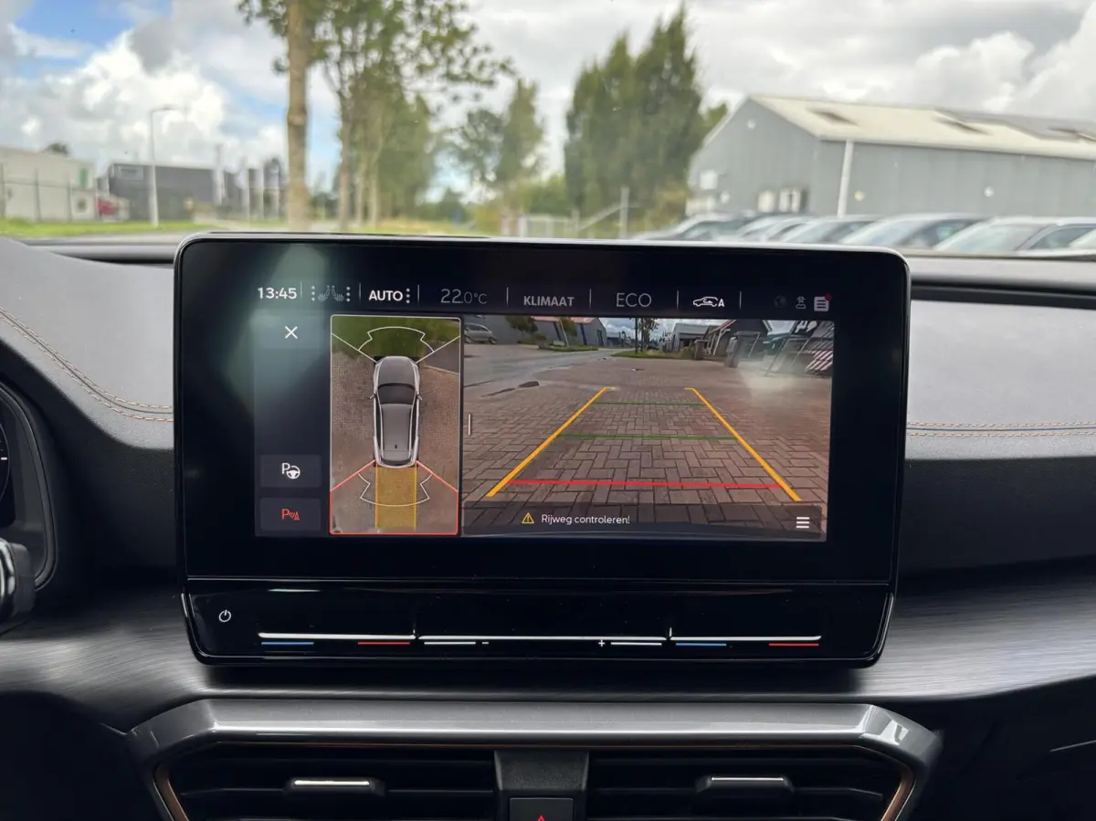 1.4 e-Hybrid adaptive cruise control 360 camera SOH 95,5%
