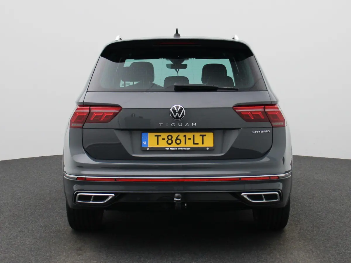 1.4 TSI eHybrid R-Line Business | PANORAMADAK | ACHTERUITRIJCAMERA | APPLE CARPLAY - ANDROID AUTO | ELEKTRISCHE ACHTERKLEP | TREKHAAK | STOELVERWARMING | STUURWIELVERWARMING | KEYLESS | NAVI