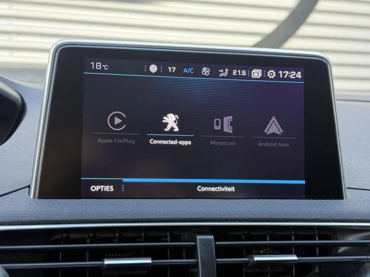 1.2 PureTech Premium 7p. 2e Eigenaar|Camera|Carplay|D-riem vv in 2023|Clima|Cruise|PDC V+A|Trekhaak|N.A.P|APK tot 06-2027
