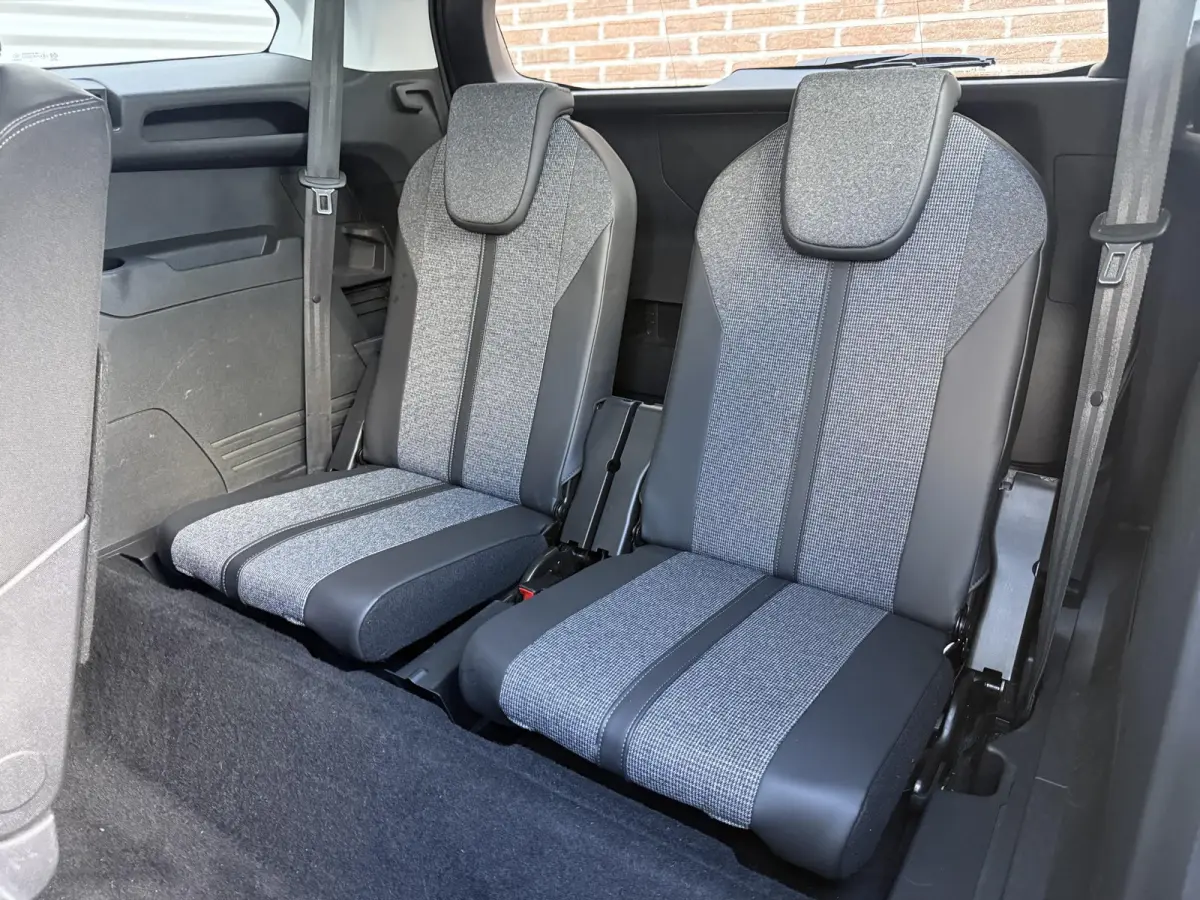 1.2 PureTech Premium 7p. 2e Eigenaar|Camera|Carplay|D-riem vv in 2023|Clima|Cruise|PDC V+A|Trekhaak|N.A.P|APK tot 06-2027