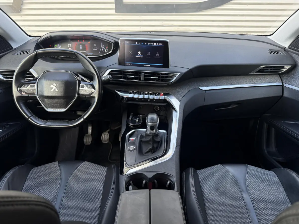 1.2 PureTech Premium 7p. 2e Eigenaar|Camera|Carplay|D-riem vv in 2023|Clima|Cruise|PDC V+A|Trekhaak|N.A.P|APK tot 06-2027