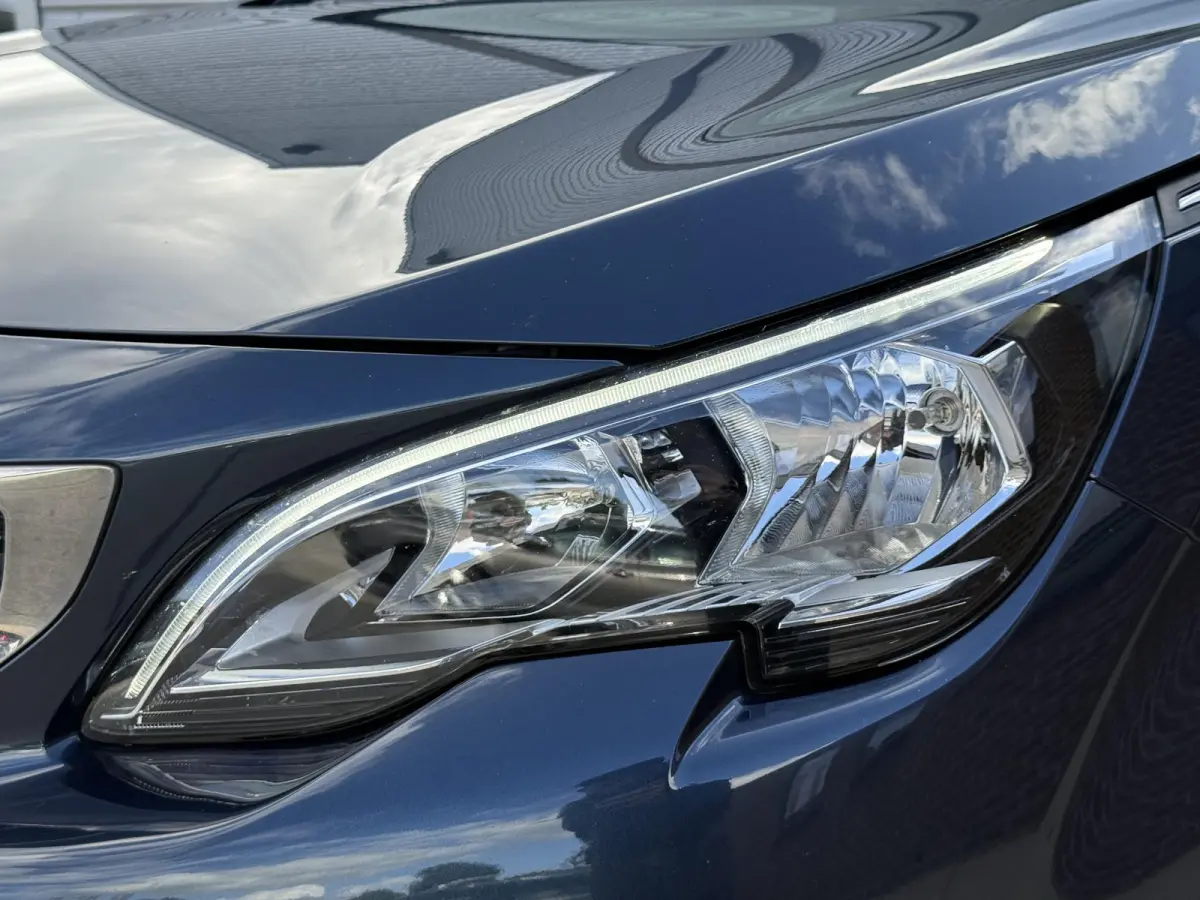 1.2 PureTech Premium 7p. 2e Eigenaar|Camera|Carplay|D-riem vv in 2023|Clima|Cruise|PDC V+A|Trekhaak|N.A.P|APK tot 06-2027