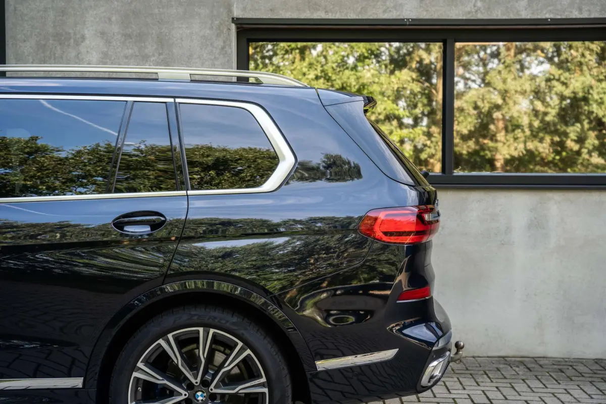 xDrive40i M Sport H/K Skylounge Massage SoftClose 22'