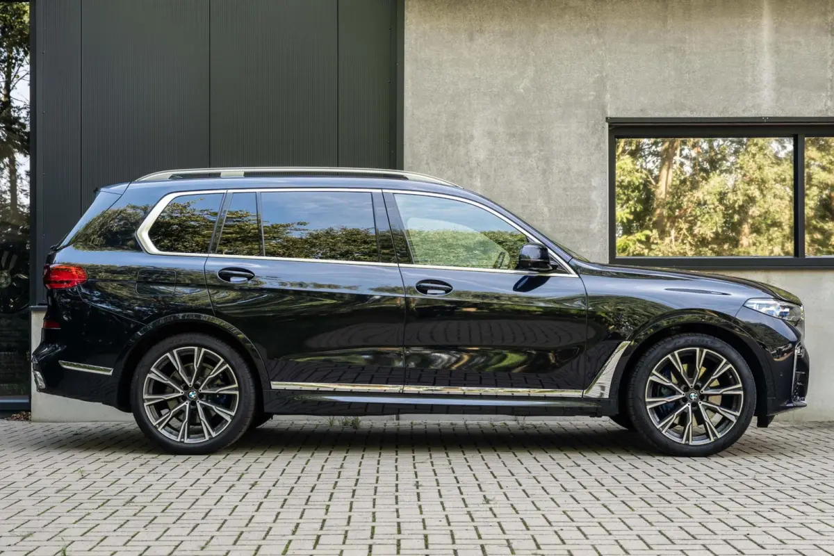 xDrive40i M Sport H/K Skylounge Massage SoftClose 22'
