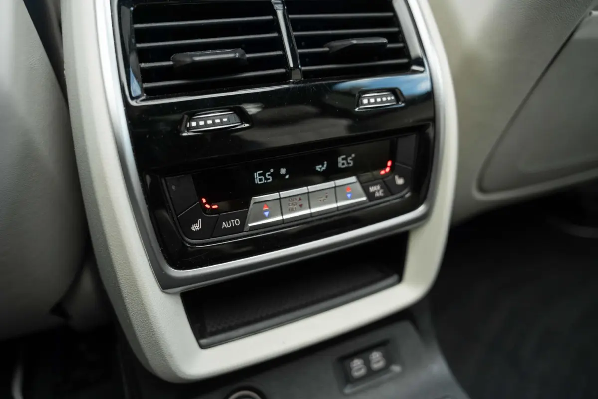 xDrive40i M Sport H/K Skylounge Massage SoftClose 22'