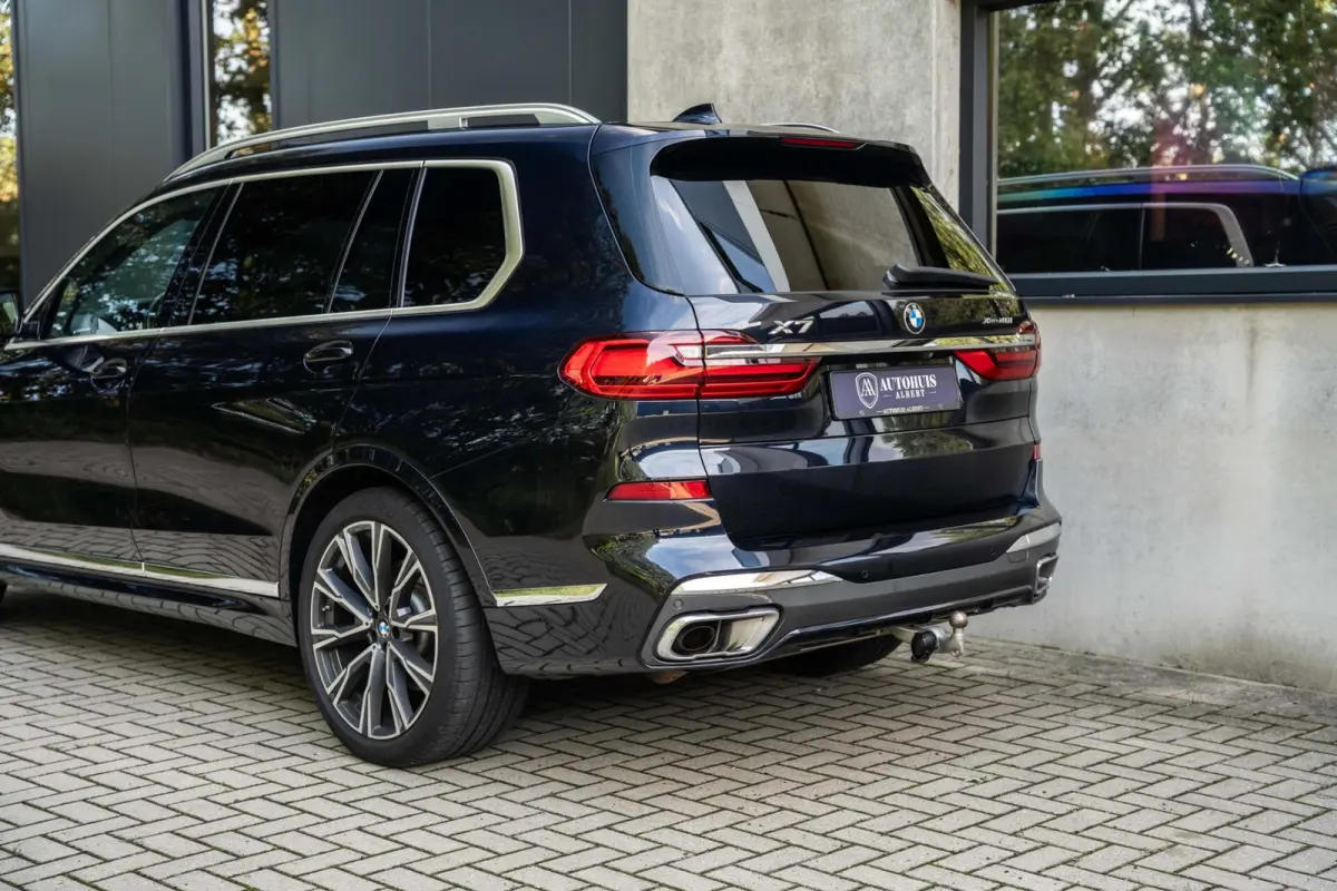xDrive40i M Sport H/K Skylounge Massage SoftClose 22'