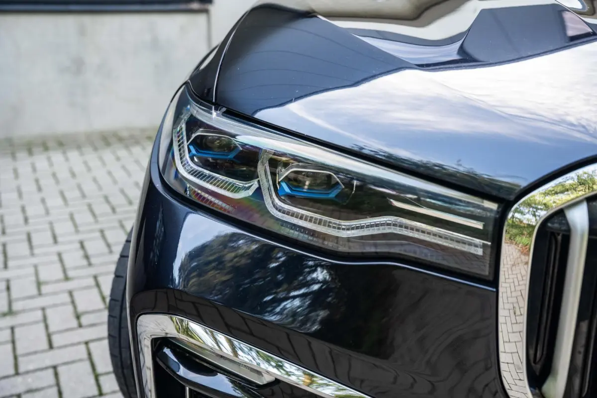 xDrive40i M Sport H/K Skylounge Massage SoftClose 22'