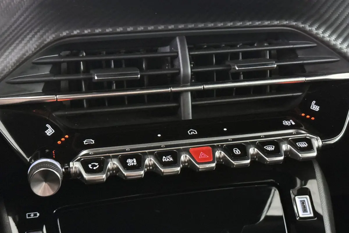 1.2 PureTech 130 GT Automaat Adaptive Cruise Stoelverwarming Massage