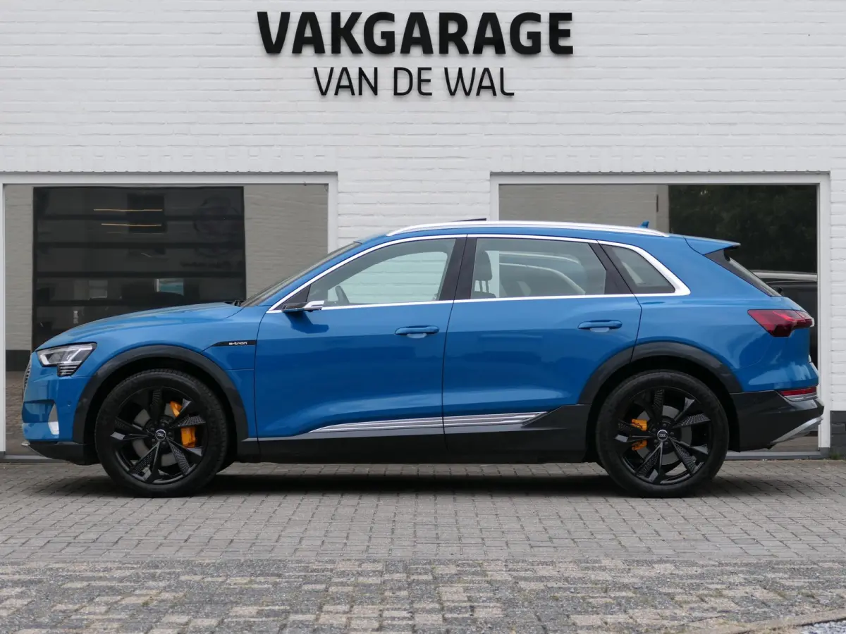 e-tron 55 quattro advanced 95 kWh | 360°-camera | Trekhaak | 21-inch velgen | Apple-/Android Carplay | Elektrische achterklep | Memory | bang & olufsen | Acc |